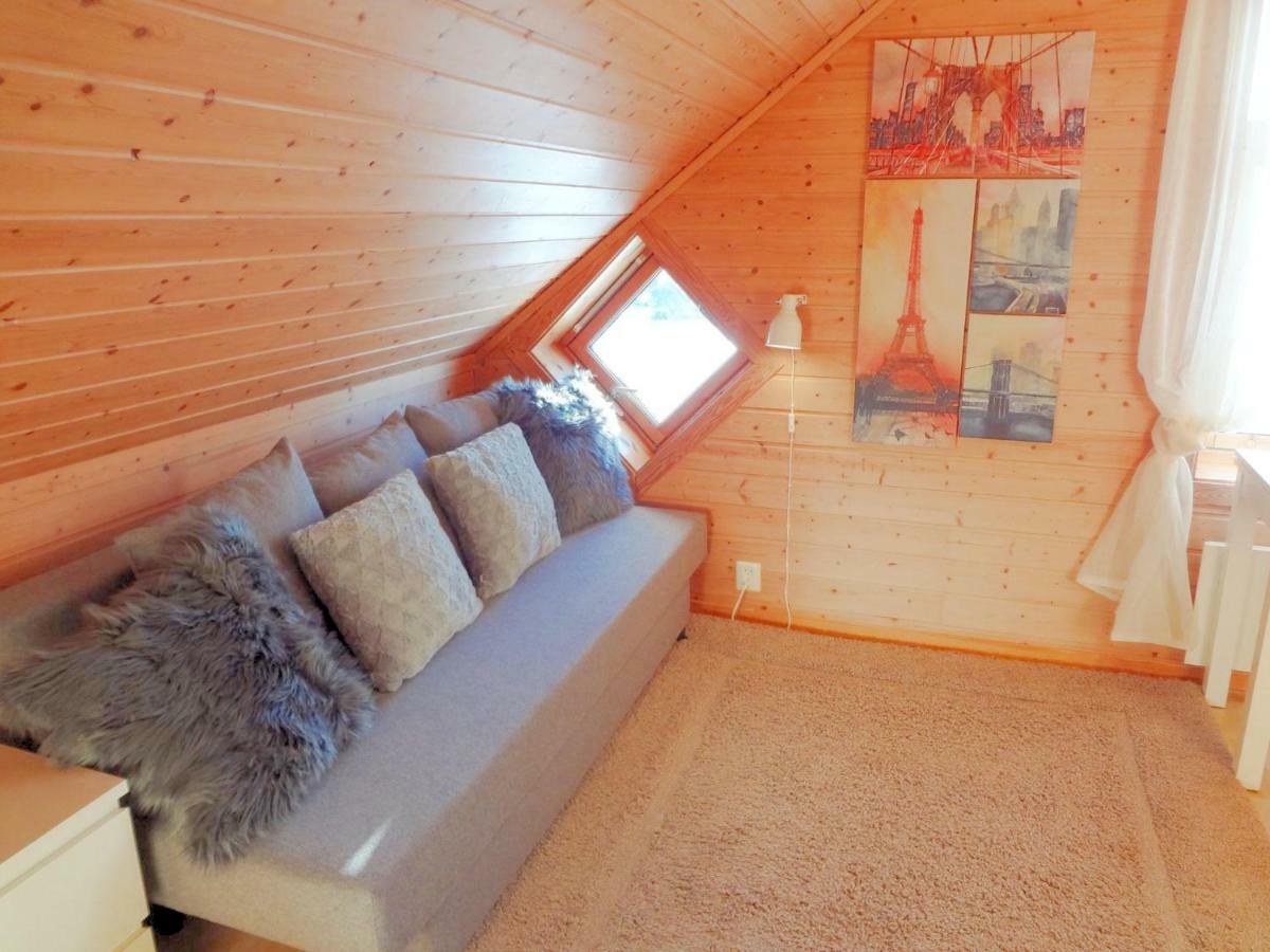 Fully Equipped Flat, 2 Bedrooms, Free Car Parking. Apartment